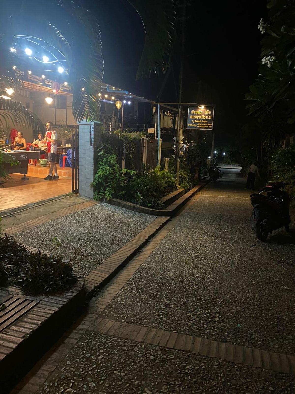 Aurora Backpackers Hostel Luang Prabang Exterior foto