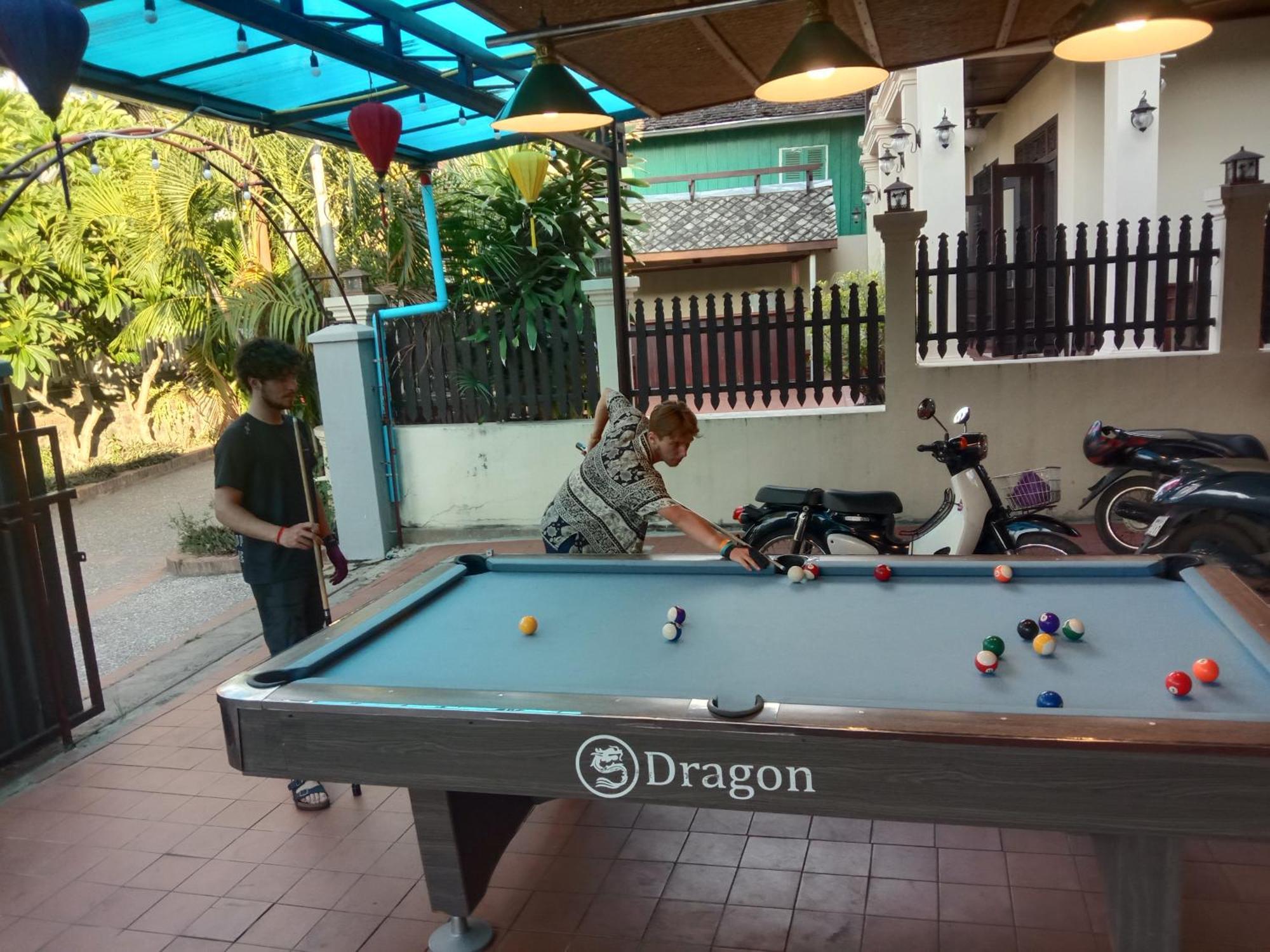 Aurora Backpackers Hostel Luang Prabang Exterior foto